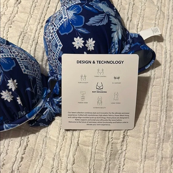 NWT Cupshe Blue and White Floral Bikini Set - Picture 11 of 12
